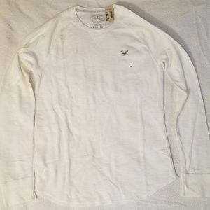 American Eagle Long-Sleeved Shirt